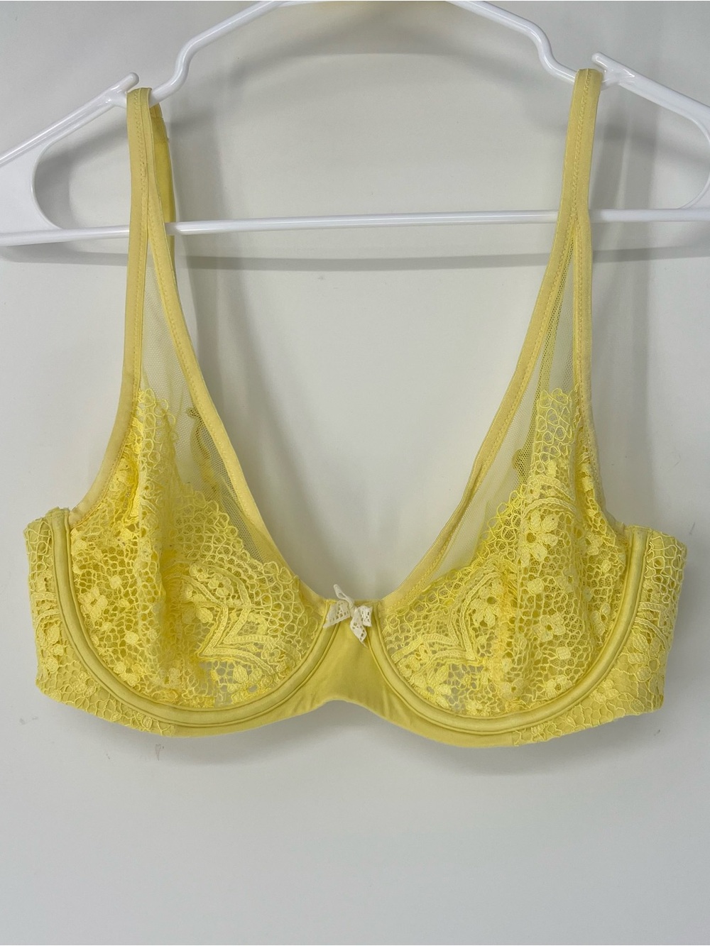 Victoria’s Secret unlined semi bra women’s 34D
